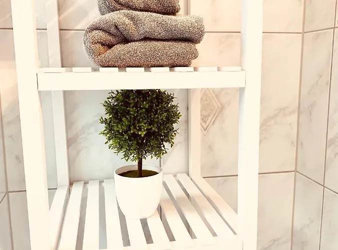 アパート Moderne Ferienwohnung Mit Herrlicher Fernsicht ツヴィーゼル